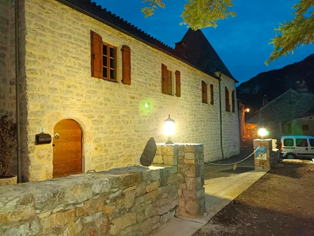 La Voutee 5 Epis Avec Bain Finlandais Prive Au Manoir Du Charme Gorges Du Tarn Bed and Breakfast Quezac  Exteriör bild